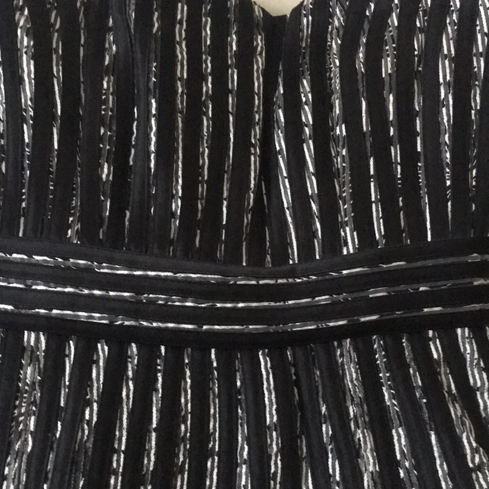 Black and white cocktail dress - Picture 3 of 7